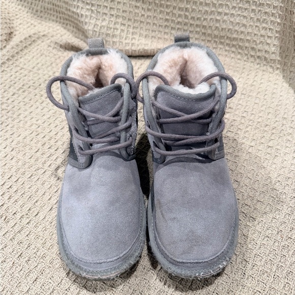 UGG Kids Charcoal Gray Boots - Picture 3 of 8
